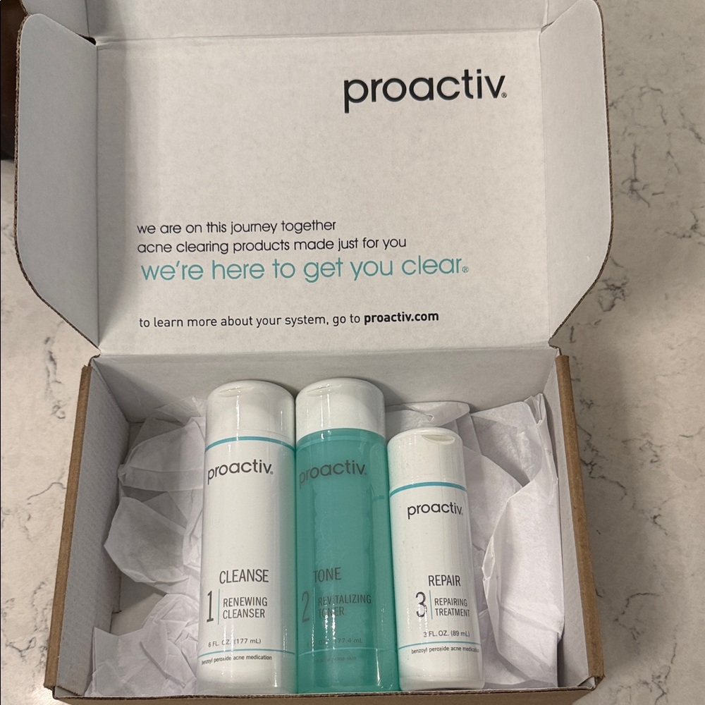 Proactiv Cleanser and Treatment Set - White and Teal